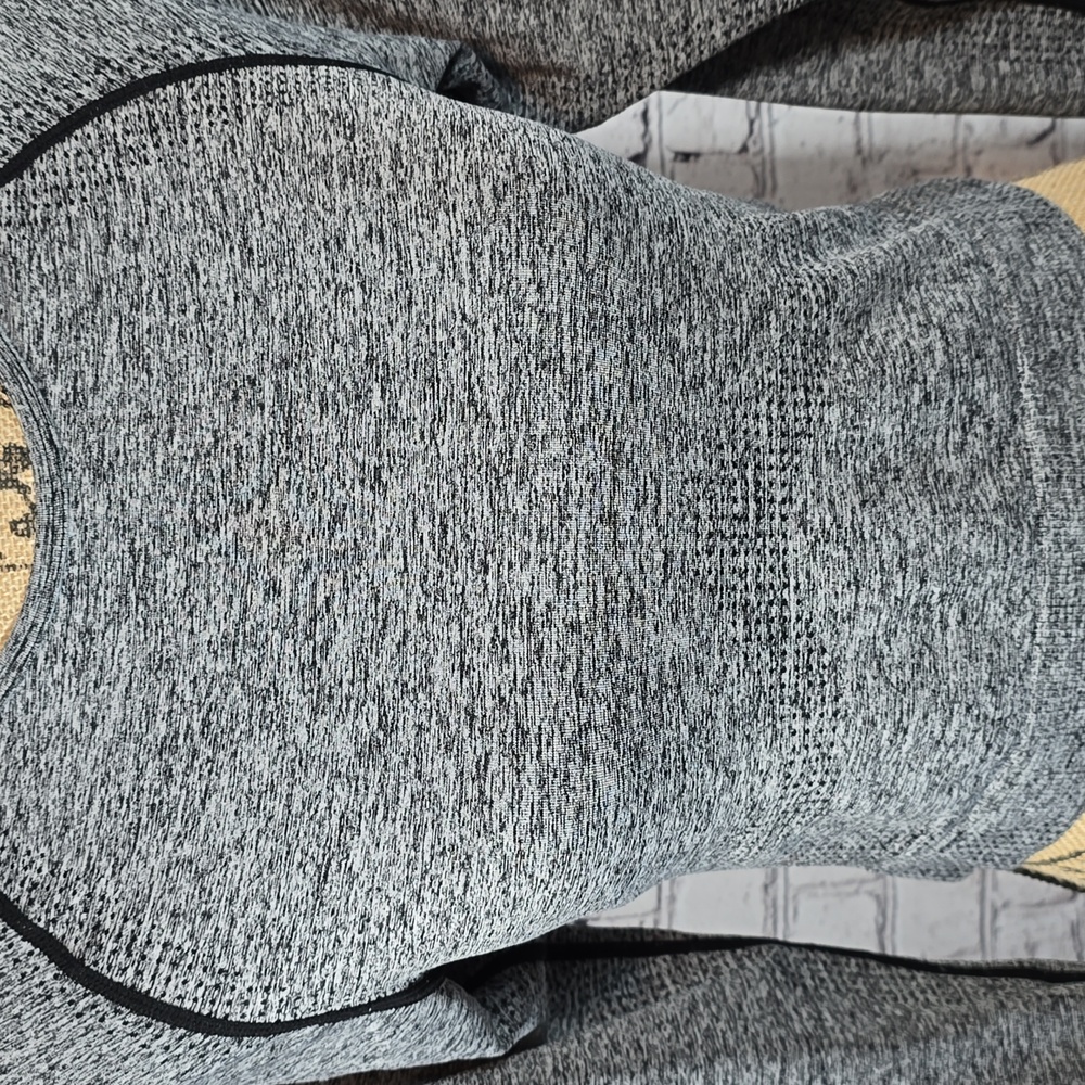 PINK Gray Women's Long Sleeve Active Top Size M - Picture 4 of 8